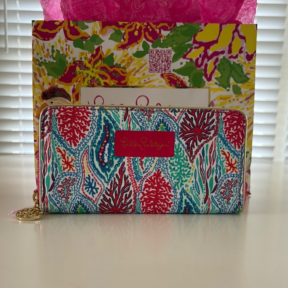 Lilly Pulitzer Pink and Blue Wallets Vibrant Tropical Design